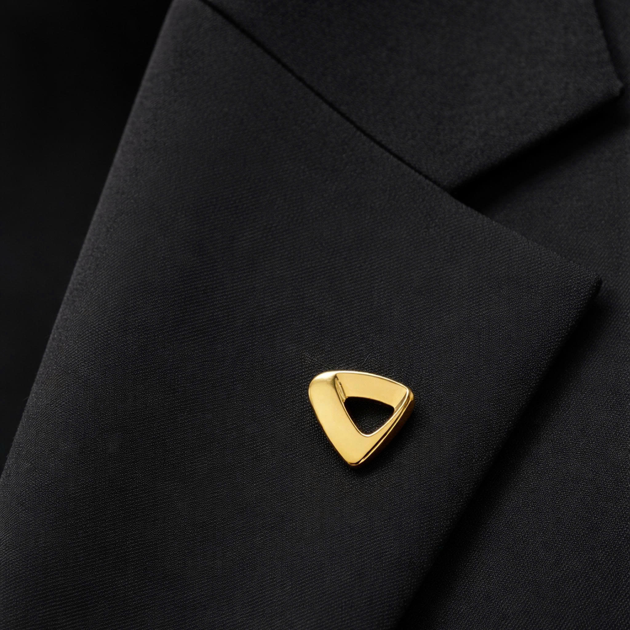 Huy hiệu cài áo cao cấp, thép 316L, màu vàng 24k